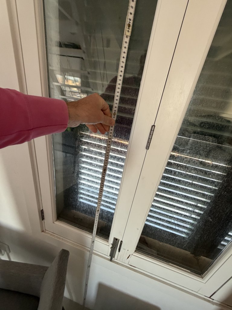 Verschiedenen Holzfenster mit Isolierverglasung