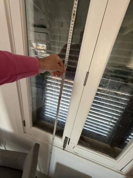 Verschiedenen Holzfenster mit Isolierverglasung