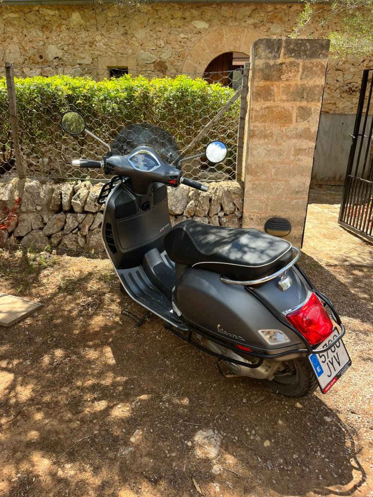 Vespa 300 GTS