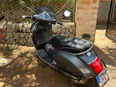 Vespa 300 GTS