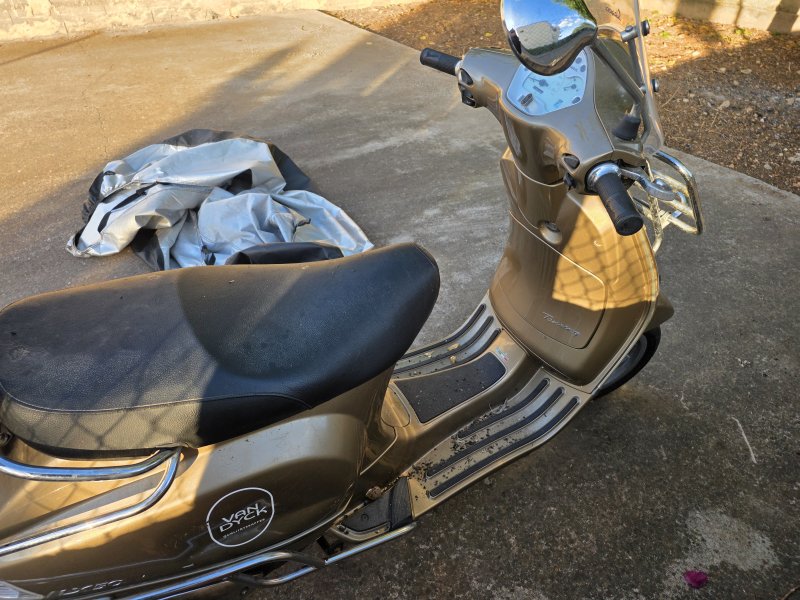Vespa LX 50 Touring, Bj. 2011, nur 5.292 km  Papiere beantragt