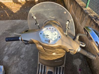 Vespa LX 50 Touring, Bj. 2011, nur 5.292 km  Papiere beantragt