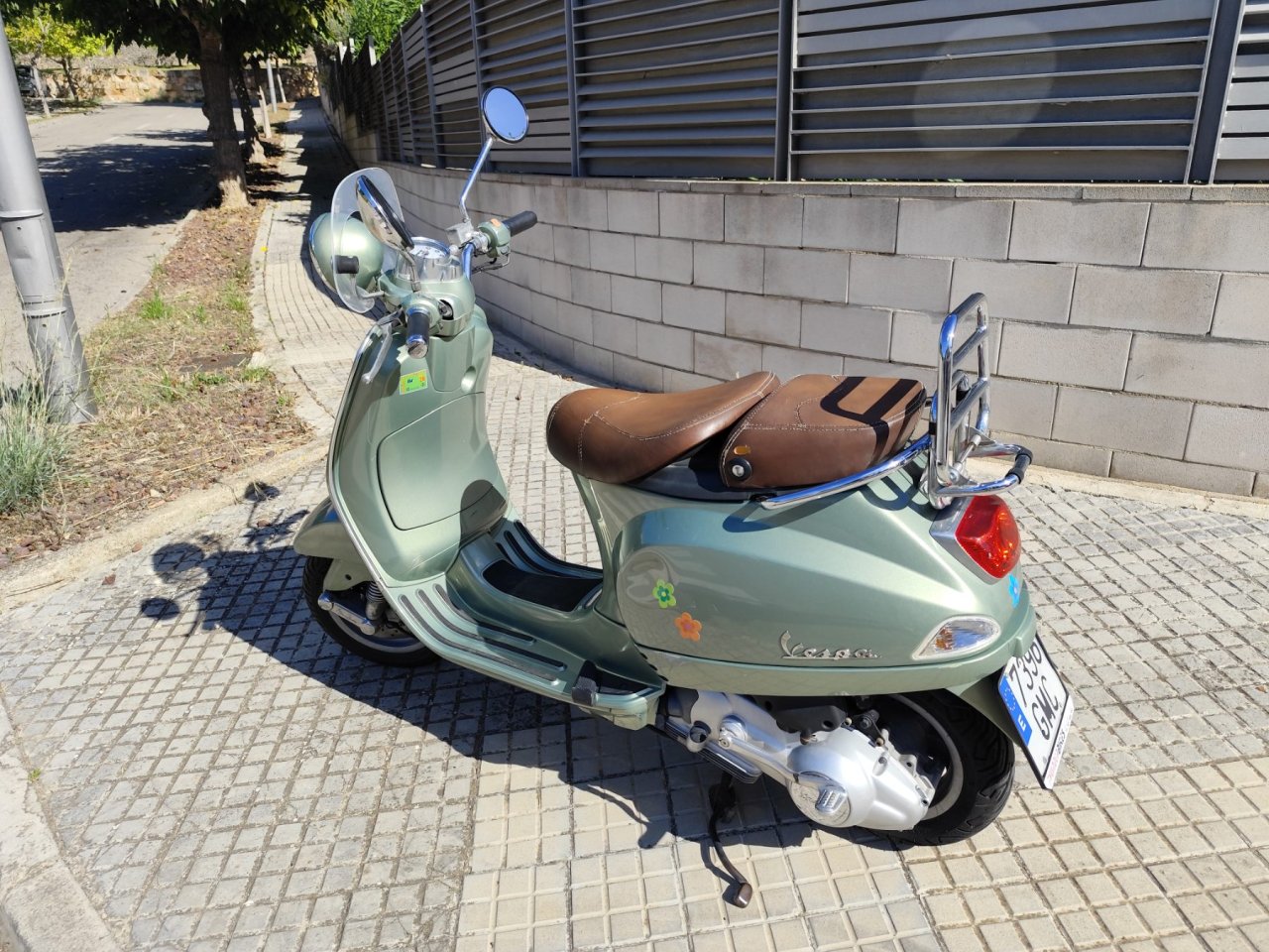 Vespa LXV 125 Piaggio Verde