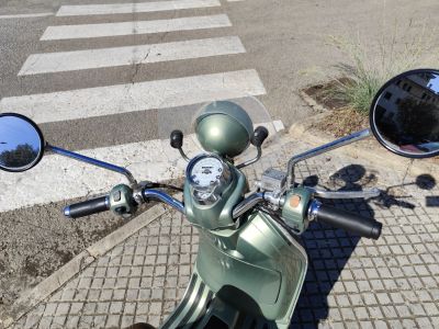 Vespa LXV 125 Piaggio Verde