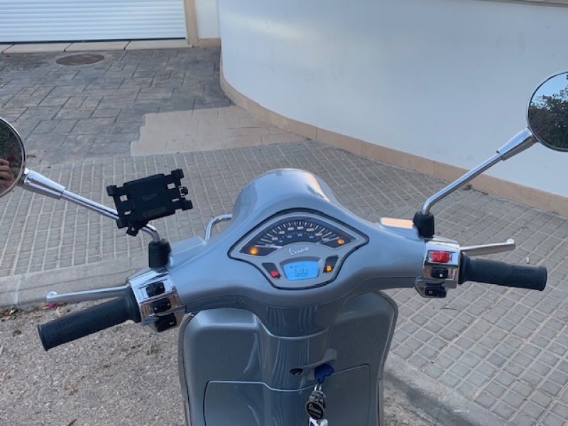 Vespa Primavera 125 Pic Nic  Sondermodell  nur ca. 850 km  Mallorca