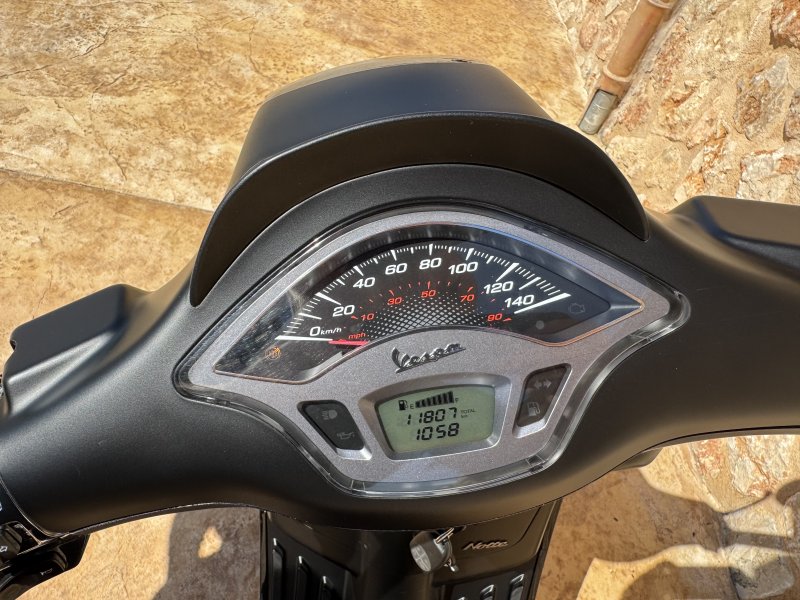 Vespa Sprint 125 i-Get Notte  seltenes Sondermodell  Top Zustand