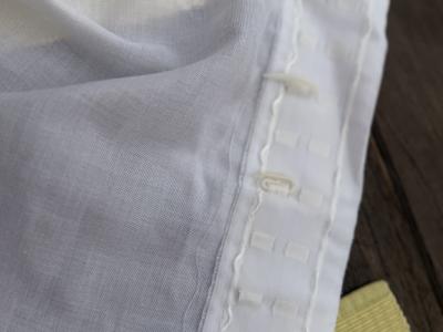 Muchas cortinas diferentes