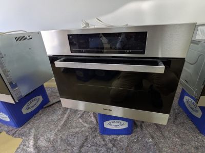 Vier hochwertige Miele Einbaugeräte