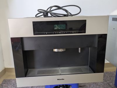 Vier hochwertige Miele Einbaugeräte
