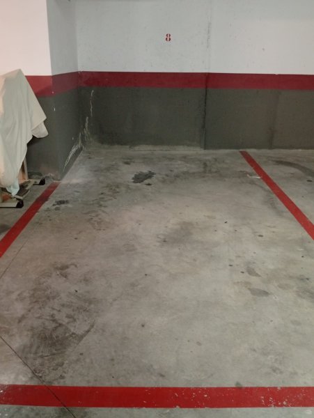 VILAFRANCA DE BONANY: Piso de 3 hab. 126 m2 con balcón en casa de 2 unidades a poca distancia del centro