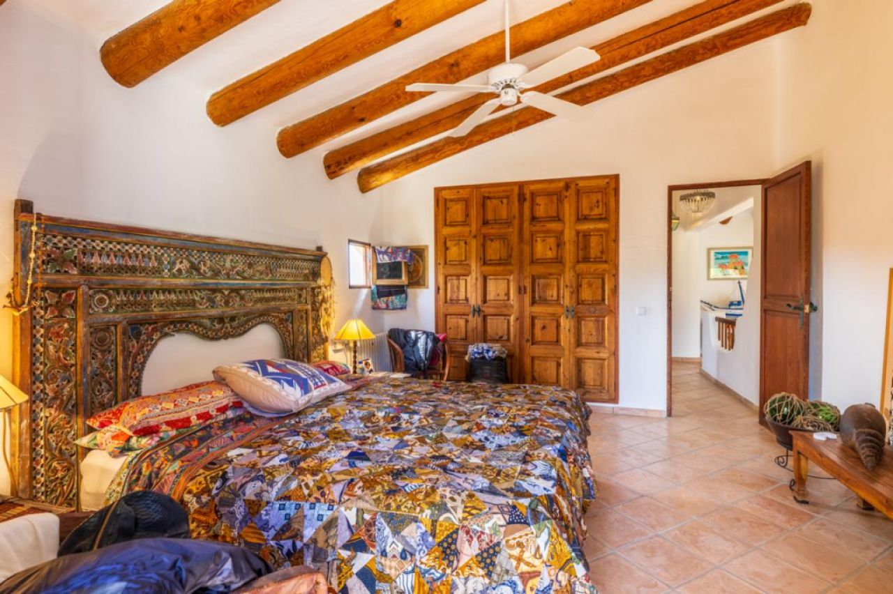 Villa im Ibizastil mit Pool in Cielo de Bonaire Alcudia