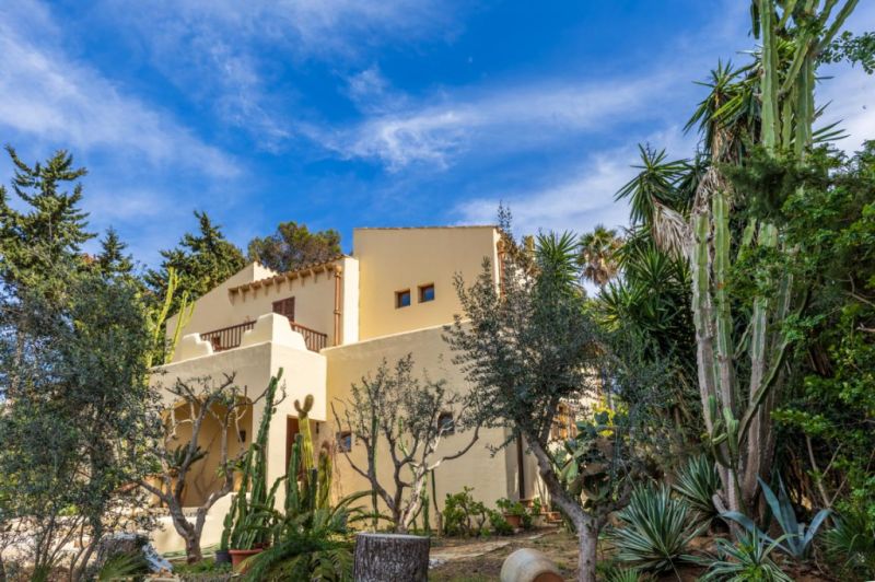 Villa im Ibizastil mit Pool in Cielo de Bonaire Alcudia