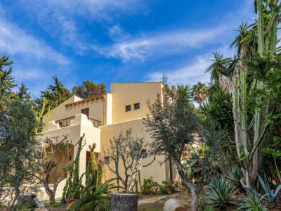 Villa im Ibizastil mit Pool in Cielo de Bonaire Alcudia