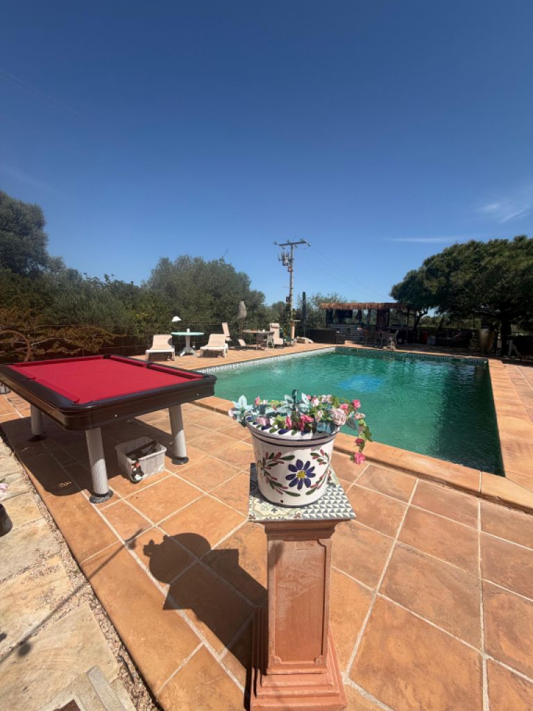 Villa mit Ferienwohnung und Ferien Apartment in Porto Cristo zu vermieten