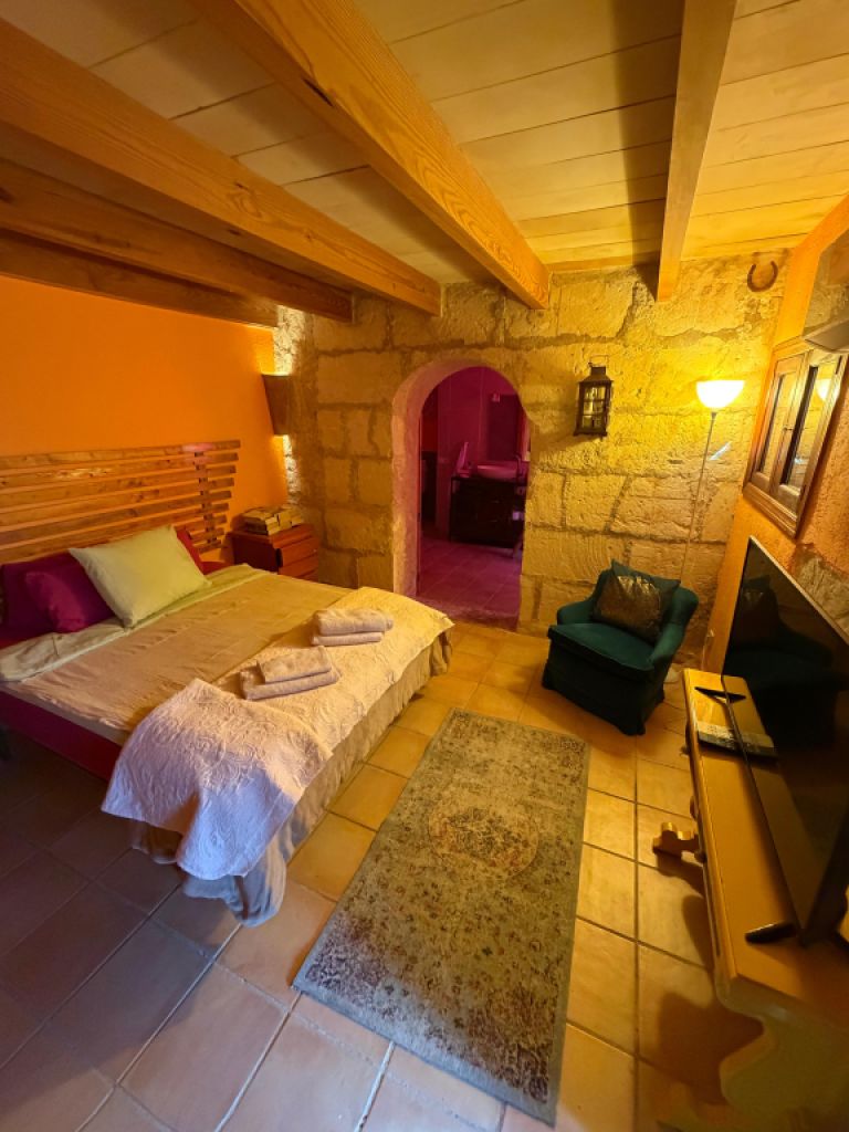 Villa mit Ferienwohnung und Ferien Apartment in Porto Cristo zu vermieten