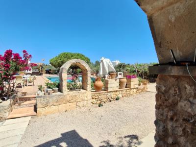 Villa mit Ferienwohnung und Ferien Apartment in Porto Cristo zu vermieten