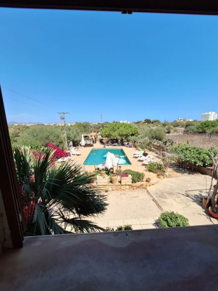 Villa mit Ferienwohnung und Ferien Apartment in Porto Cristo zu vermieten