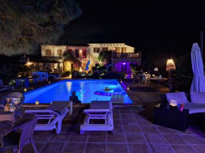 Villa mit Ferienwohnung und Ferien Apartment in Porto Cristo zu vermieten