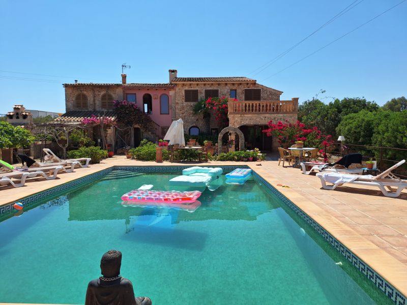 Villa mit Ferienwohnung und Ferien Apartment in Porto Cristo zu vermieten