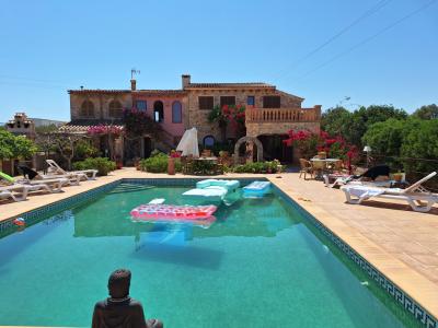 Villa mit Ferienwohnung und Ferien Apartment in Porto Cristo zu vermieten