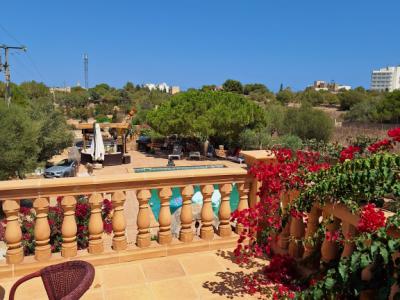 Villa mit Ferienwohnung und Ferien Apartment in Porto Cristo zu vermieten