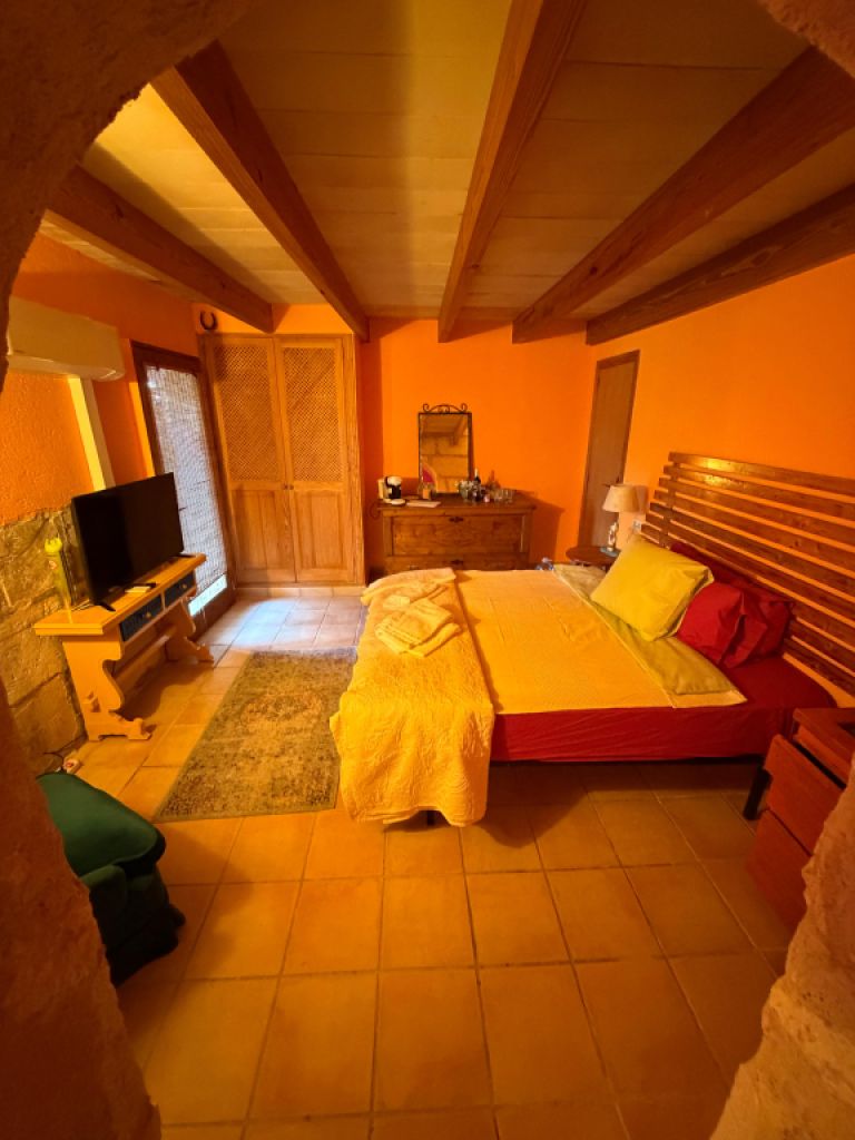 Villa mit Ferienwohnung und Ferien Apartment in Porto Cristo zu vermieten