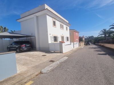 Villa mit Pool und ETV Vermietlizenz
