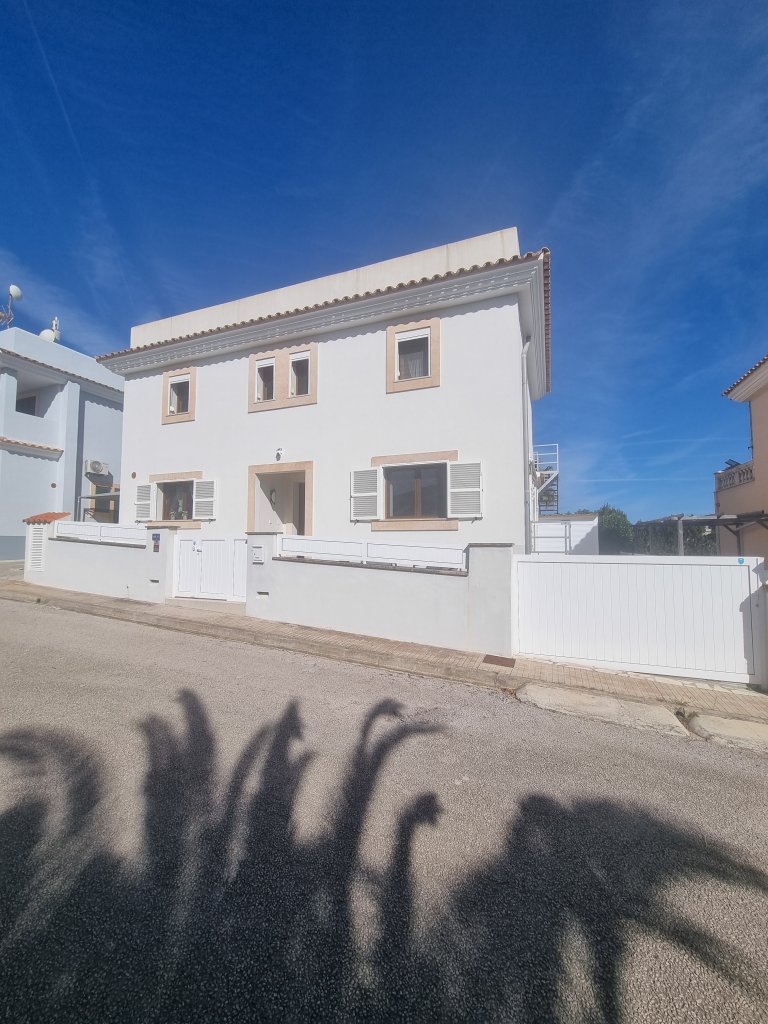 Villa mit Pool und ETV Vermietlizenz