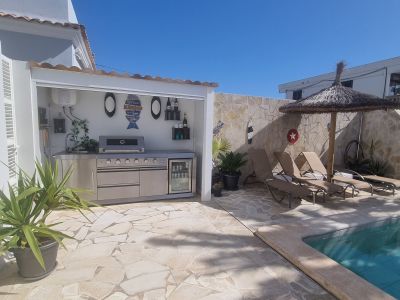 Villa mit Pool und ETV Vermietlizenz