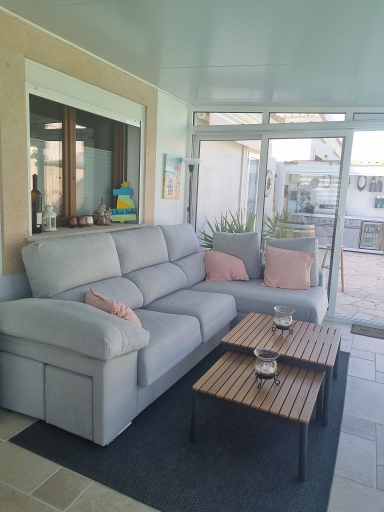 Villa mit Pool und ETV Vermietlizenz