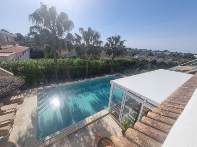 Villa mit Pool und ETV Vermietlizenz