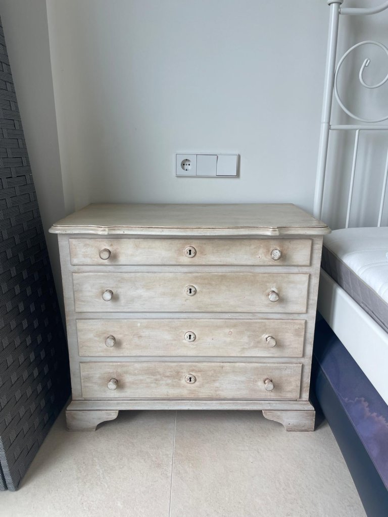 Vintage Kommode Shabby Chic 4 Schubladen - creme/weiß - Massivholz