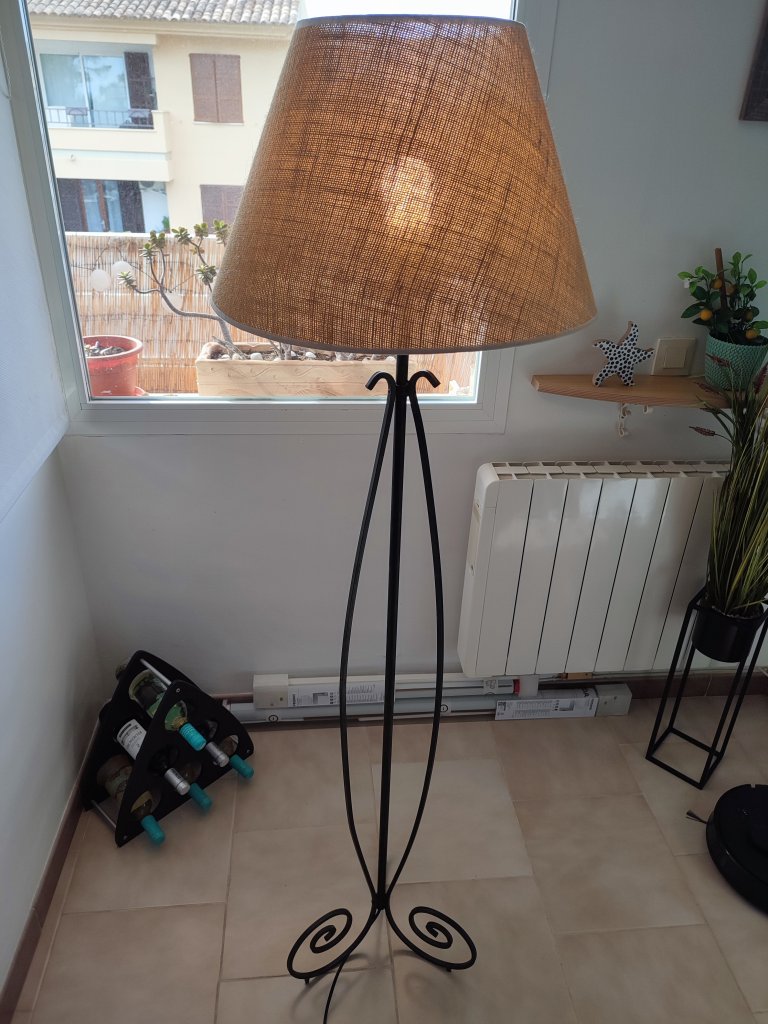Vintage Stehleuchte/Stehlampe im Landhausstil - 156 cm, E27