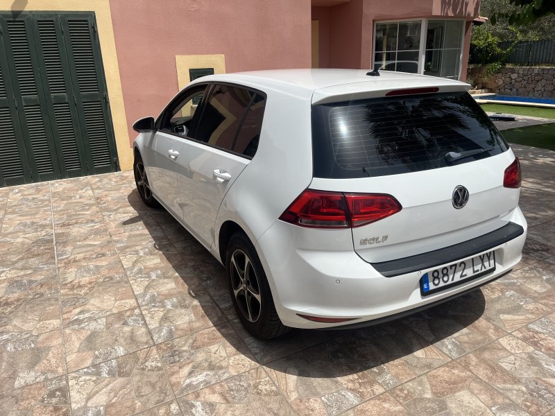VW Golf