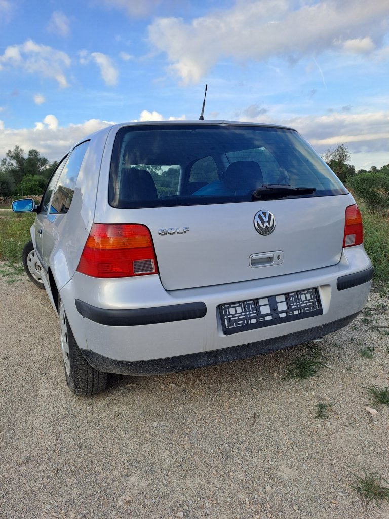 VW Golf 4