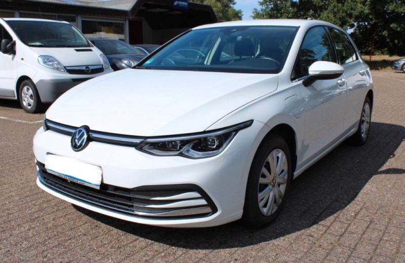 VW Golf 8 Hybrid DSG