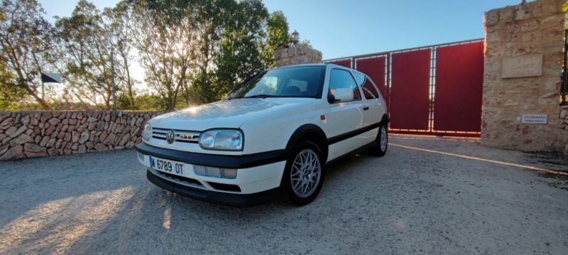 VW Golf III GTI 1993 sin corrosión en estado impecable con aire acondicionado