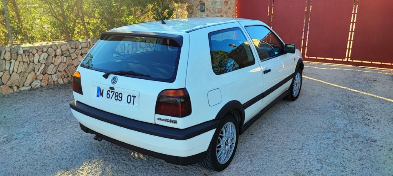 VW Golf III GTI 1993 sin corrosión en estado impecable con aire acondicionado