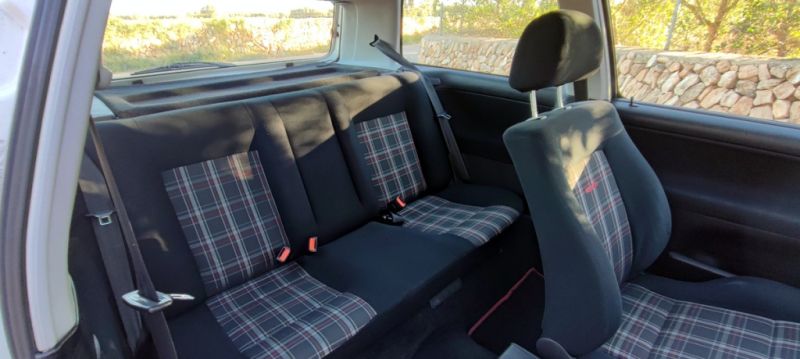 VW Golf III GTI 1993 sin corrosión en estado impecable con aire acondicionado