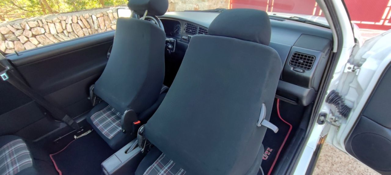 VW Golf III GTI 1993 sin corrosión en estado impecable con aire acondicionado