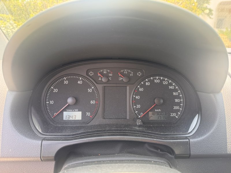 VW Polo - 1.2 Comfort - Air conditioning - Silver - Sunroof and central locking - 189,000 km - Year 2008 -