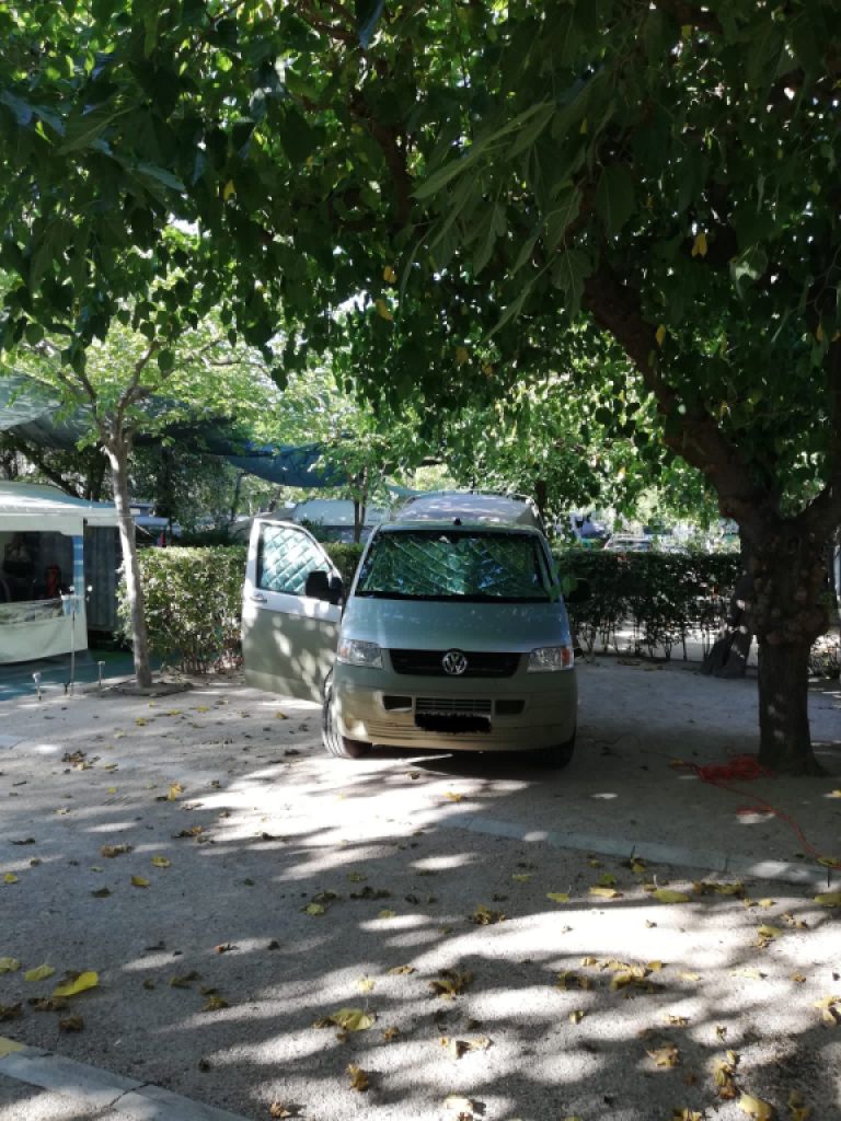 VW T5 Bus Camper – bereit für neue Abenteuer! 