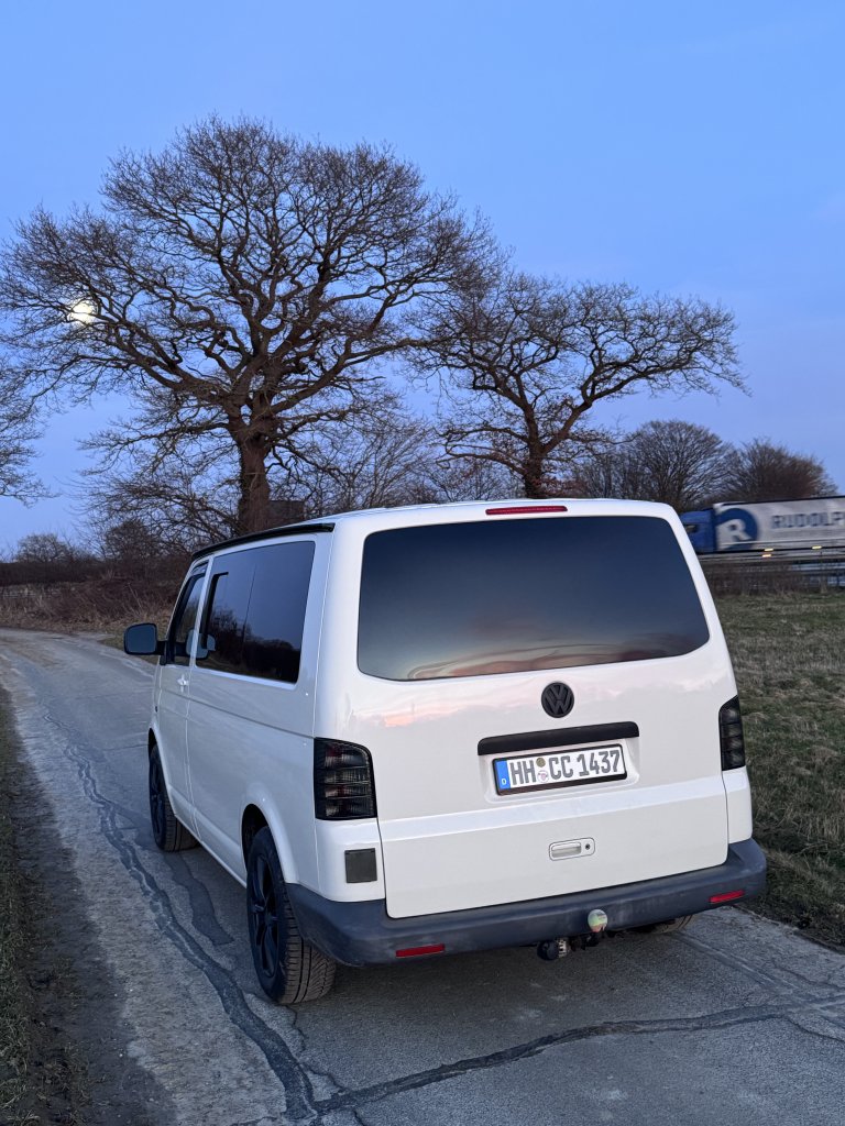 VW T5 Camper German license plates