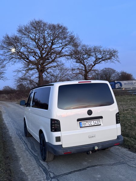 VW T5 Camper German license plates