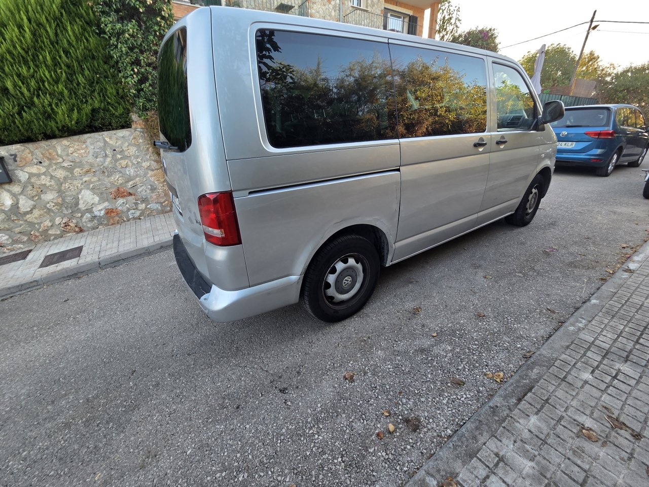 VW T5 Multivan 140 PS mit Vanessa-Campingausbau  7 Sitze  Mallorca  deutsche Zulassung
