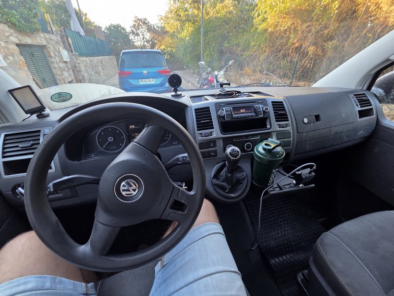 VW T5 Multivan 140 PS mit Vanessa-Campingausbau  7 Sitze  Mallorca  deutsche Zulassung