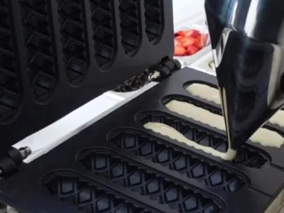 Estación de gofres con toppings para eventos