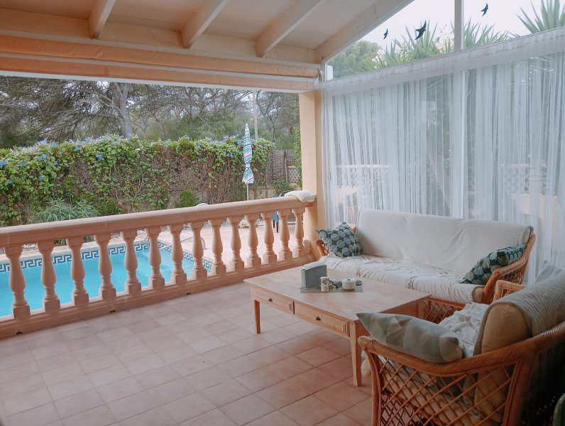 Walmdach Bungalow ( ebenerdig) BJ 2000 von privat...