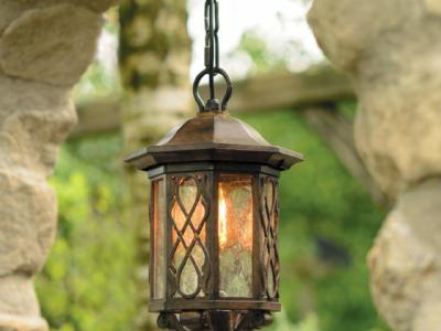 Lámparas de pared y colgantes de acero forjado