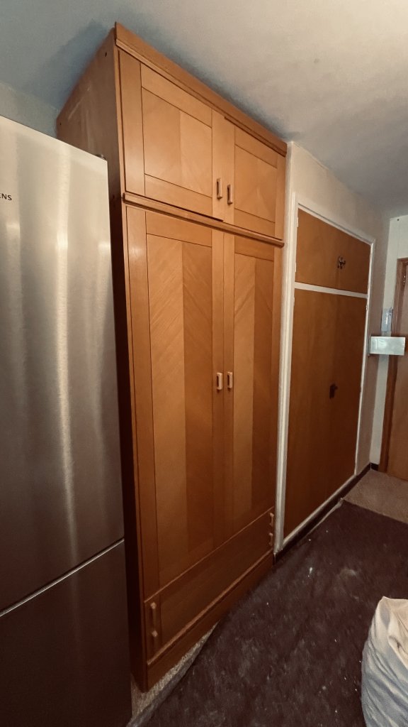 Wandschrank 2-teilig H 2,50 m x 1 m x 60 cm tief